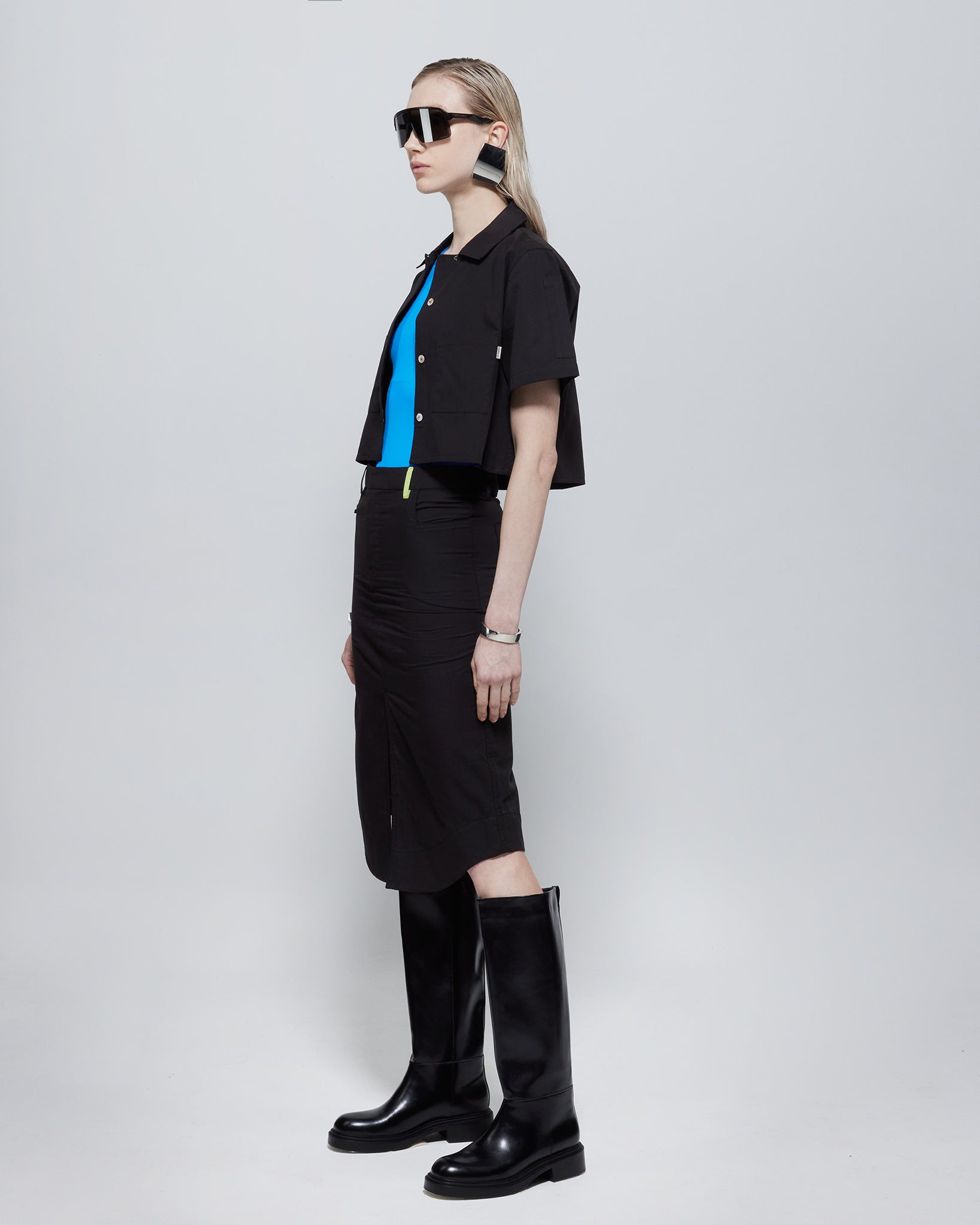 Alex Boxy Cropped TENCEL™ Short-Sleeved Shirt Black